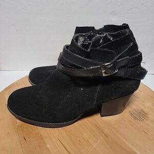 White Mountain Shoes Women's Suede Leather Boot Black Size 7M Booties